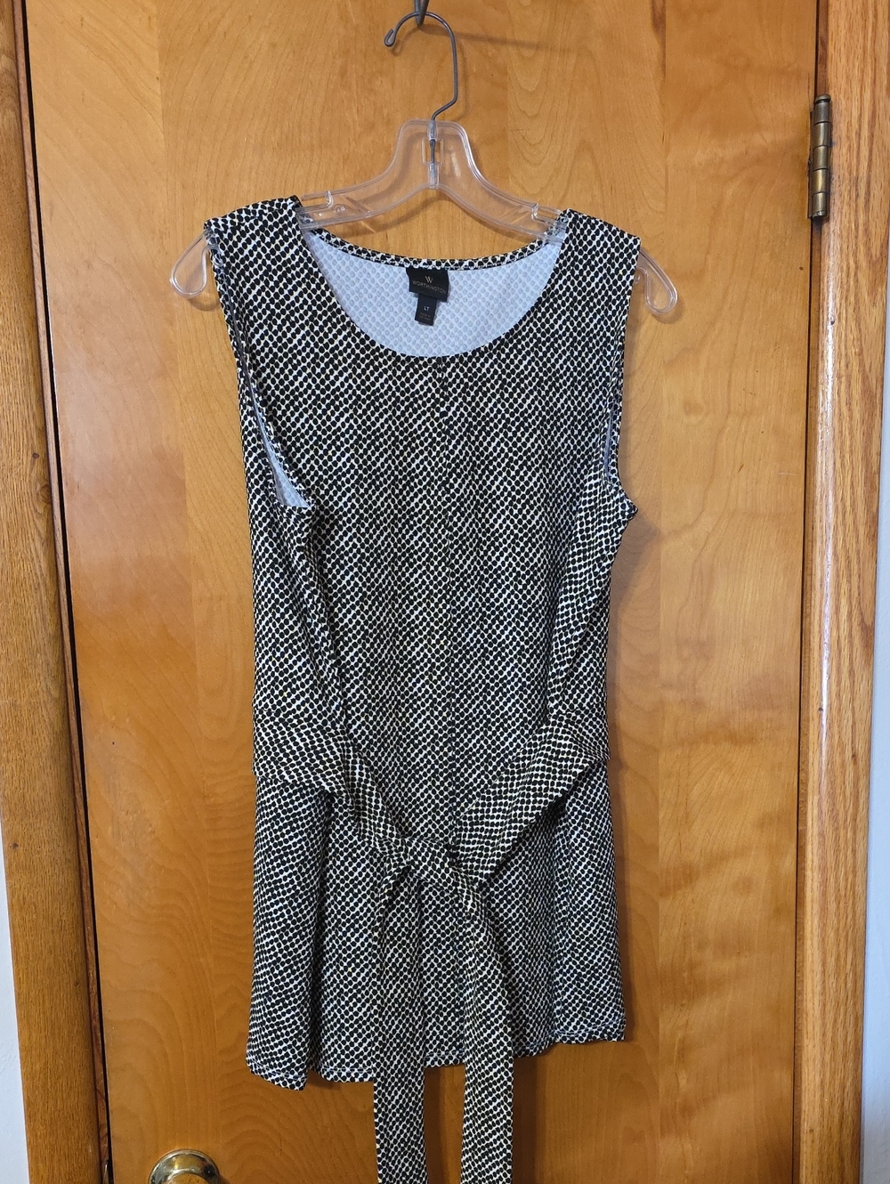 Worthington Black & White Sleeveless Tie-Front Top